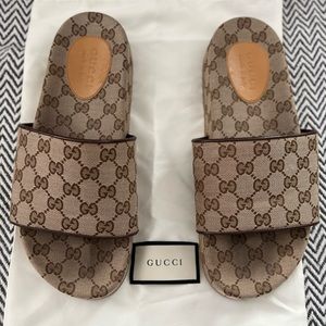 Men’s GG canvas slide sandals